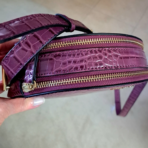 NEW CIRCLE CROSSBODY BAG PURPLE NINE WEST - Picture 3 of 4